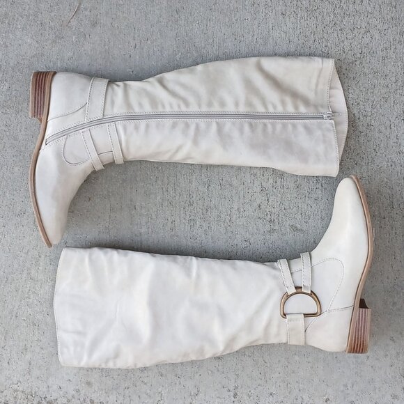 JustFab Stone Light Grey Knee Length Zip Western Style Low Heel Boots Like New - Picture 5 of 9